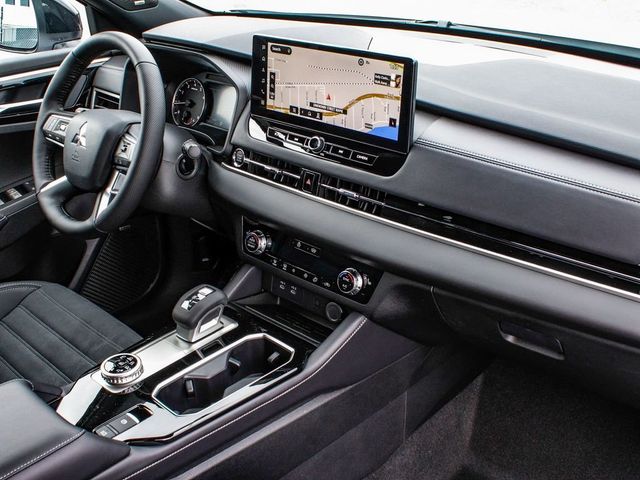 2026 Mitsubishi Outlander LE - 23077890 - 42