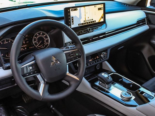 2026 Mitsubishi Outlander SE - 23077667 - 14