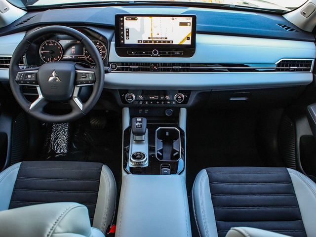 2026 Mitsubishi Outlander SE - 23077667 - 36