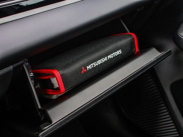 2026 Mitsubishi Outlander SE - 23077712 - 17
