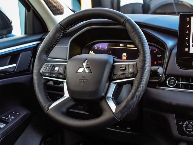 2026 Mitsubishi Outlander SE - 23077743 - 24