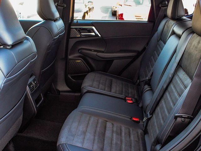 2026 Mitsubishi Outlander SE - 23077743 - 33