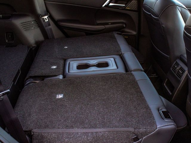 2026 Mitsubishi Outlander SE - 23077743 - 37