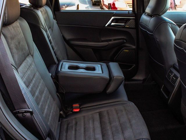 2026 Mitsubishi Outlander SE - 23077743 - 38