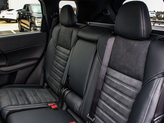 2026 Mitsubishi Outlander SE - 23077745 - 32
