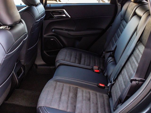 2026 Mitsubishi Outlander SE - 23077898 - 33