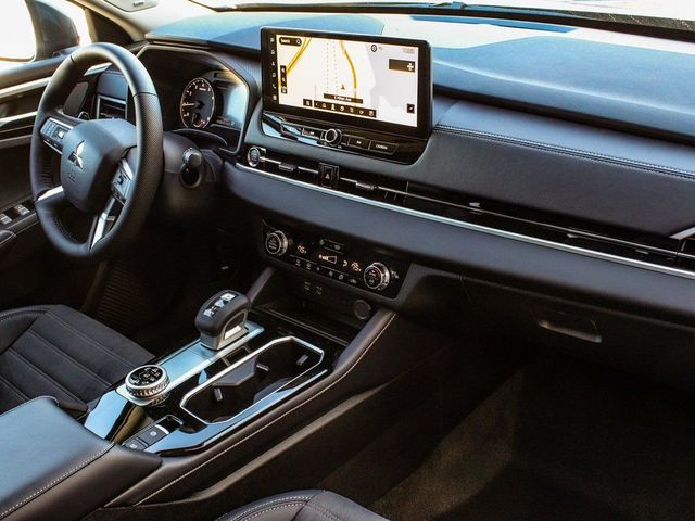 2026 Mitsubishi Outlander SE - 23077898 - 42