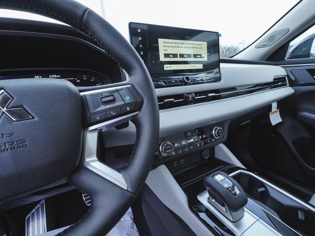 2026 Mitsubishi Outlander SEL - 23076756 - 16
