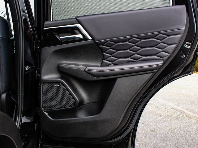 2026 Mitsubishi Outlander SEL - 23077763 - 11