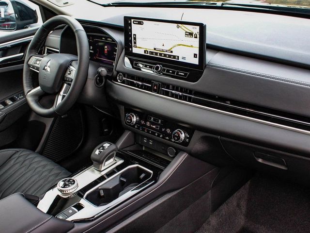 2026 Mitsubishi Outlander SEL - 23077763 - 44