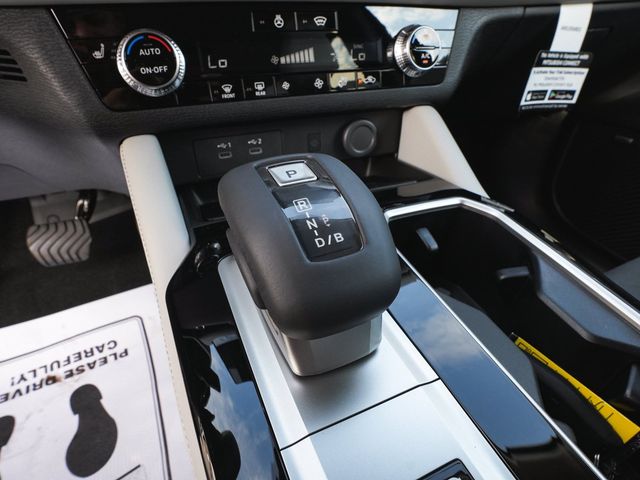 2026 Mitsubishi Outlander Plug-In Hybrid SE - 23089093 - 29