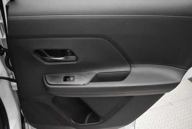 2026 Nissan Kicks S AWD - 22987688 - 26