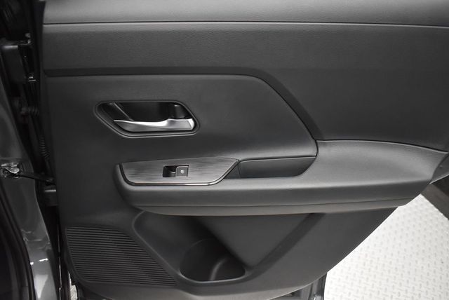 2026 Nissan Kicks SR AWD - 22922752 - 28