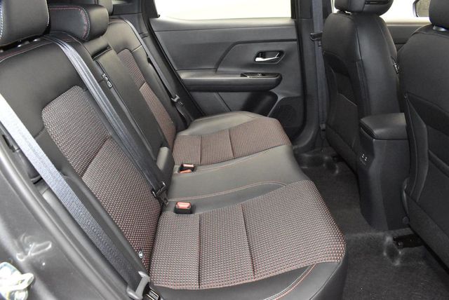 2026 Nissan Kicks SR AWD - 22922752 - 29