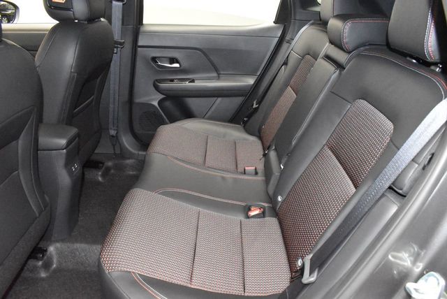 2026 Nissan Kicks SR AWD - 22922752 - 33