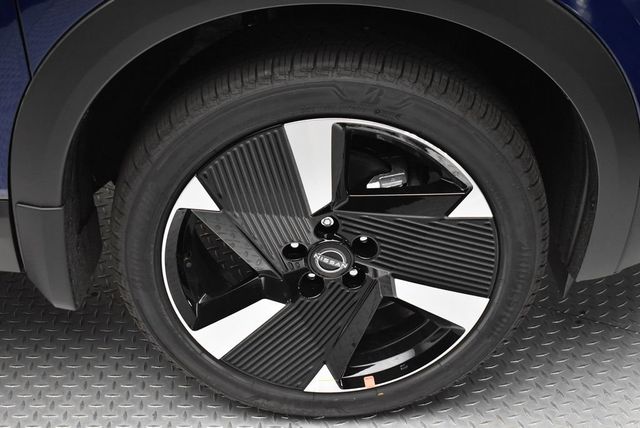 2026 Nissan Kicks SR AWD - 22933525 - 32