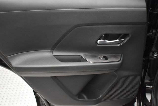 2026 Nissan Kicks SR AWD - 22933529 - 30