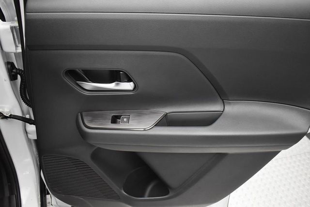 2026 Nissan Kicks SR AWD - 22933533 - 28