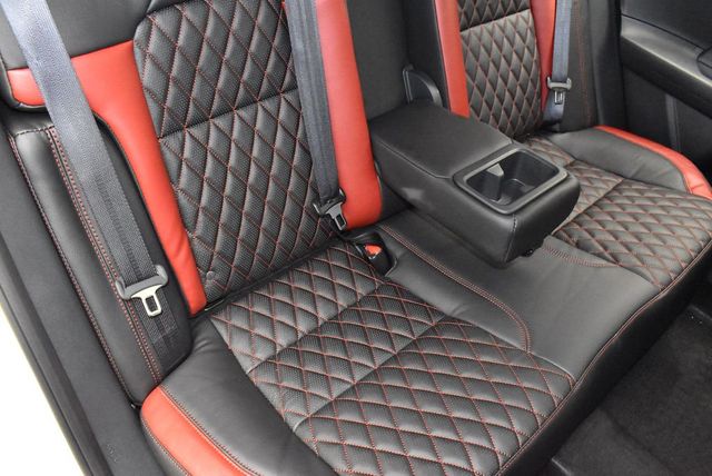 2026 Nissan Kicks SR AWD - 22933533 - 30