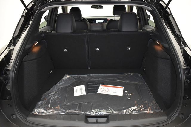 2026 Nissan Kicks SR AWD - 22933547 - 34