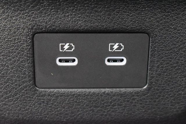 2026 Nissan Kicks SR AWD - 22934069 - 32