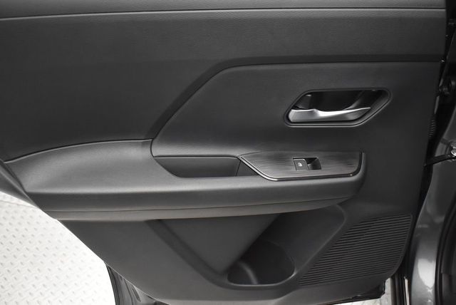 2026 Nissan Kicks SR AWD - 22934069 - 33