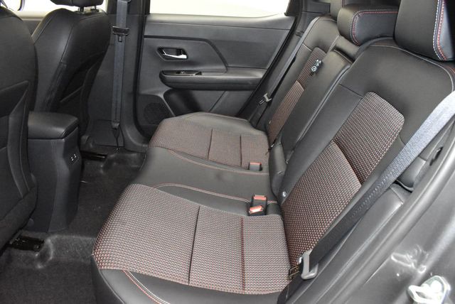 2026 Nissan Kicks SR AWD - 22934069 - 34