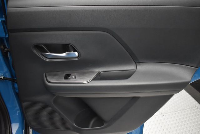 2026 Nissan Kicks SR AWD - 22934331 - 27