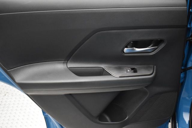 2026 Nissan Kicks SR AWD - 22934331 - 31