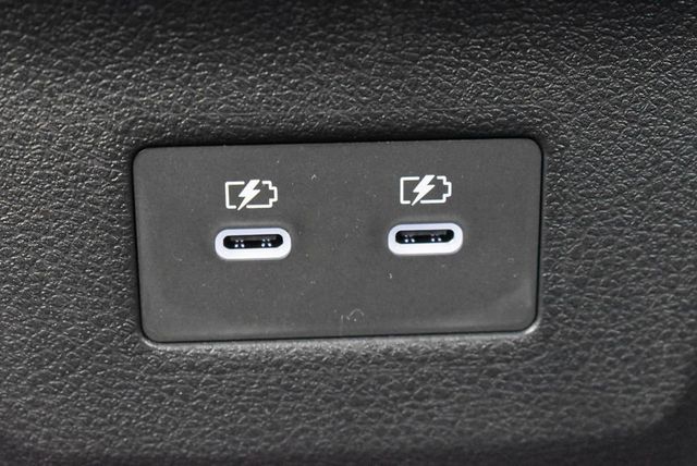 2026 Nissan Kicks SR AWD - 22934599 - 31