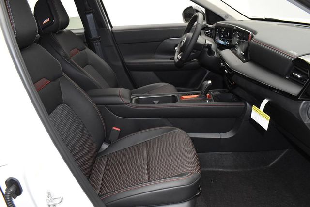 2026 Nissan Kicks SR AWD - 22934600 - 25