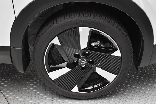 2026 Nissan Kicks SR AWD - 22946634 - 33