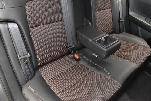 2026 Nissan Kicks SR AWD - 22946636 - 28