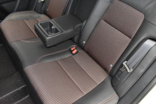 2026 Nissan Kicks SR AWD - 22946637 - 31