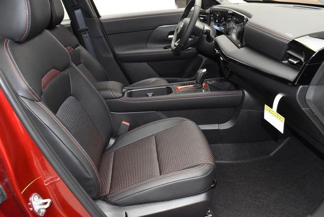 2026 Nissan Kicks SR AWD - 22946639 - 18