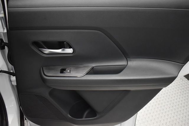 2026 Nissan Kicks SR AWD - 22948598 - 30