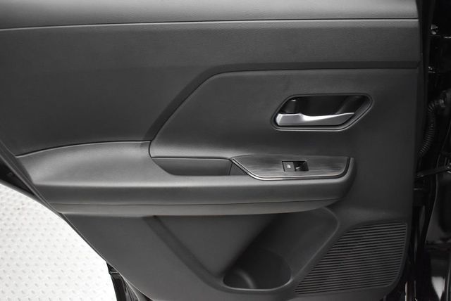 2026 Nissan Kicks SV AWD - 22933535 - 27