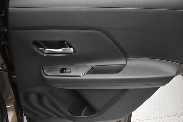 2026 Nissan Kicks SV AWD - 22941546 - 28