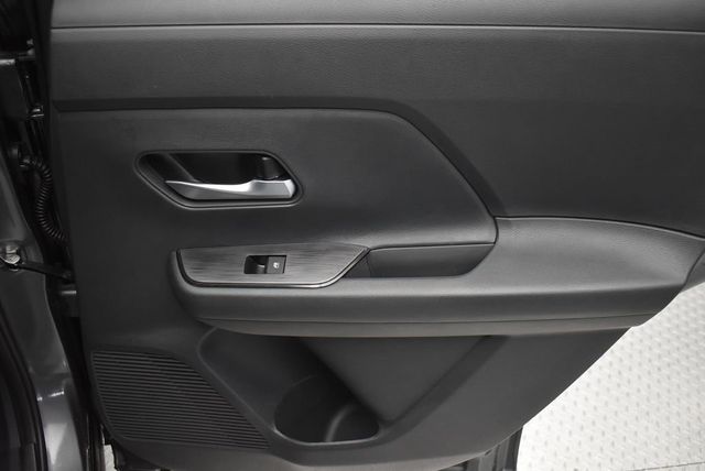 2026 Nissan Kicks SV AWD - 22946784 - 27