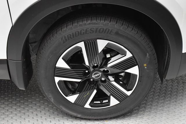 2026 Nissan Kicks SV AWD - 22946785 - 33