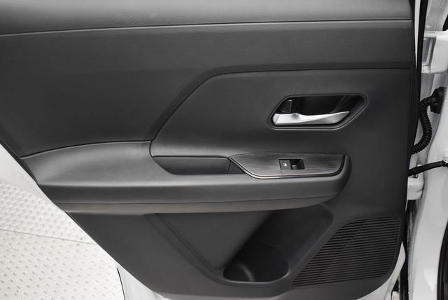 2026 Nissan Kicks SV AWD - 22960182 - 29