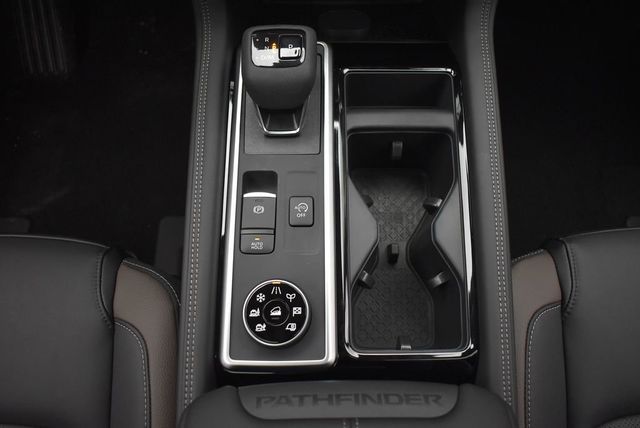 2026 Nissan Pathfinder Platinum 4WD - 22980775 - 32