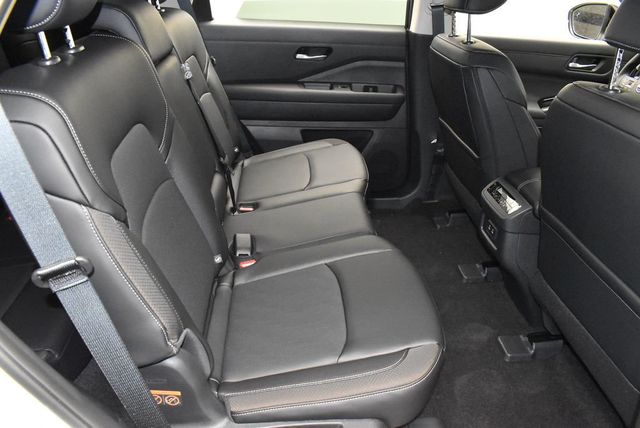 2026 Nissan Pathfinder SL 4WD - 22986342 - 29