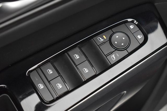 2026 Nissan Pathfinder SL 4WD - 22992345 - 10