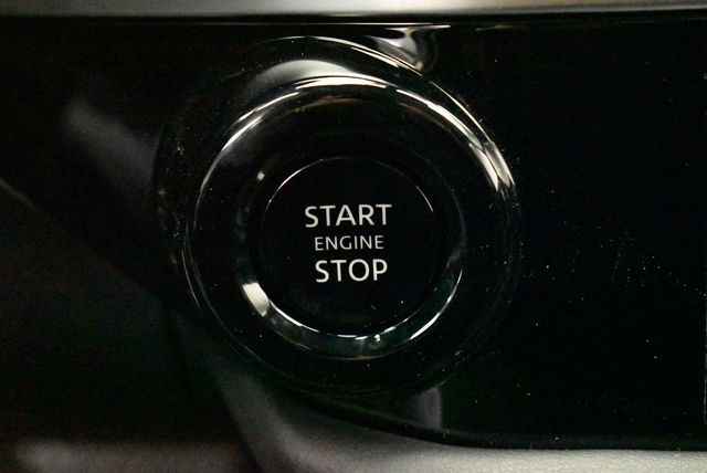 2026 Nissan Pathfinder SV 4WD - 22986344 - 17