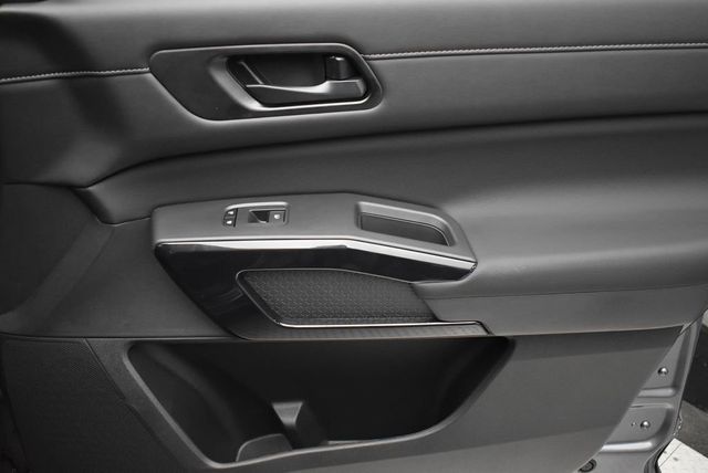 2026 Nissan Pathfinder SV 4WD - 22986344 - 21