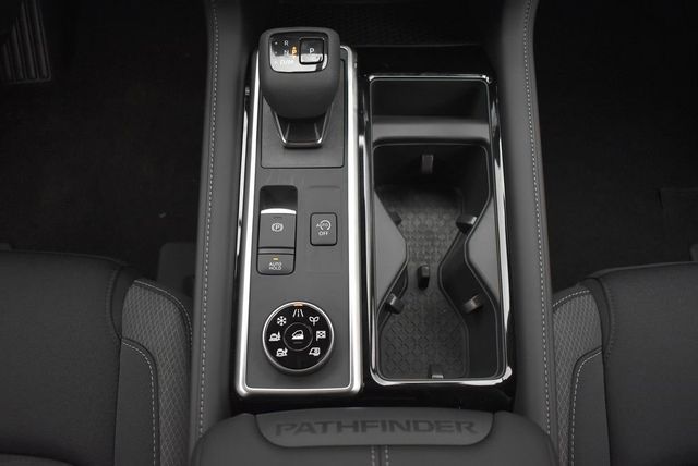 2026 Nissan Pathfinder SV 4WD - 22992342 - 25