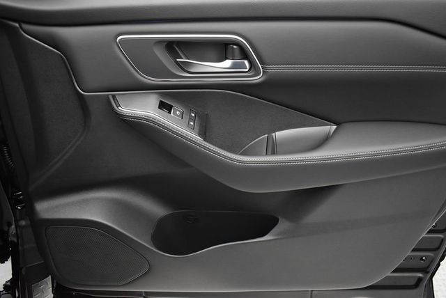 2026 Nissan Rogue AWD Platinum - 22926149 - 24