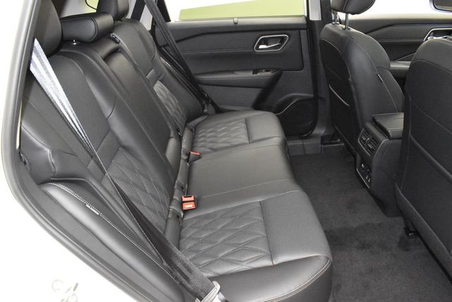 2026 Nissan Rogue AWD Platinum - 22954577 - 32