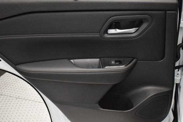 2026 Nissan Rogue AWD SV - 22909186 - 32